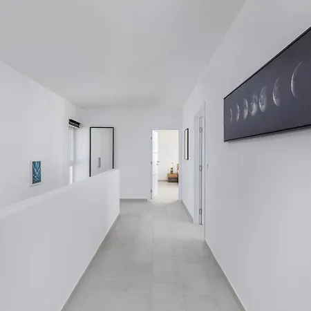 4 Bedroom Beautiful In